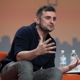 Streamlining Your Social Media Strategy Using Gary Vee's '79/21' Rule